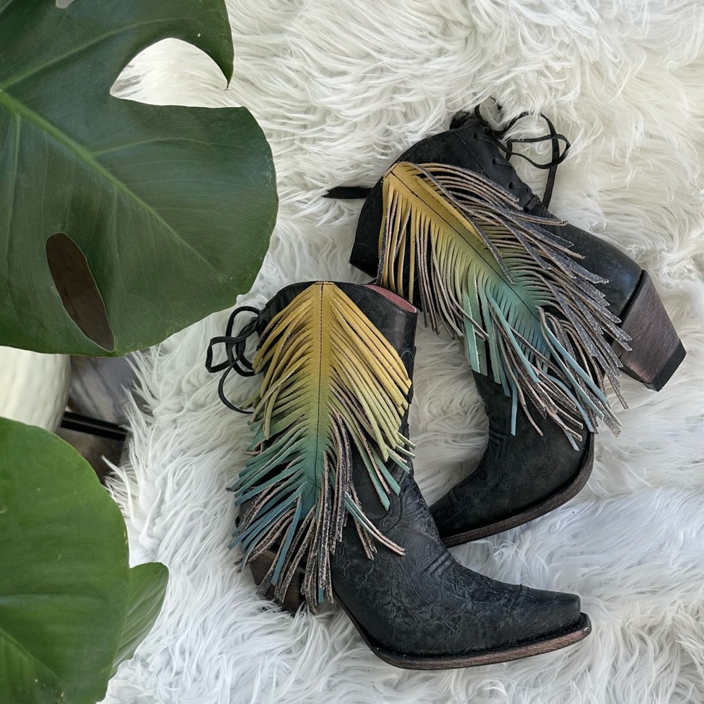 🤠 NWT Junk Gypsy by Lane Spirit Animal Bootie Black w/ Ombré Fringe US 7 💥💥💥